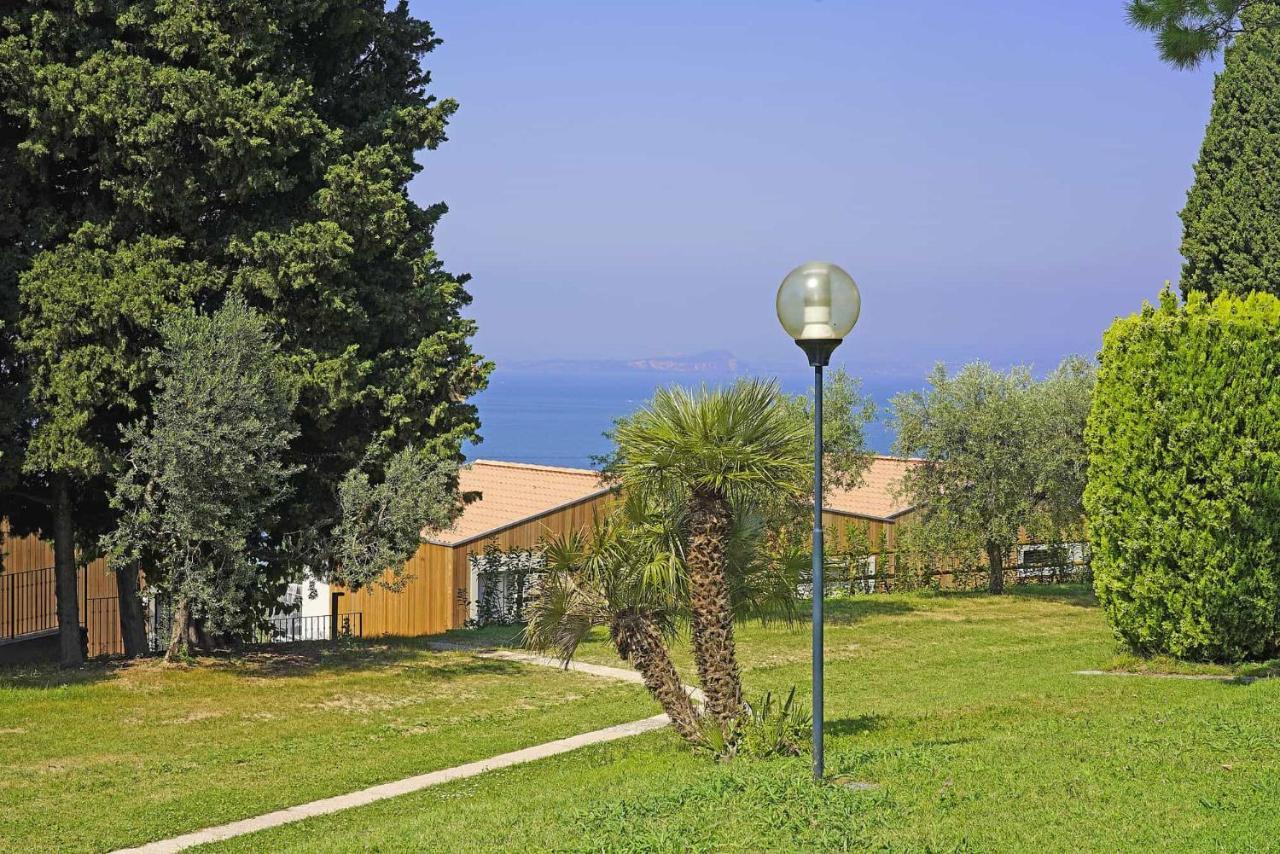 Residence Arca Bardolino Exterior photo